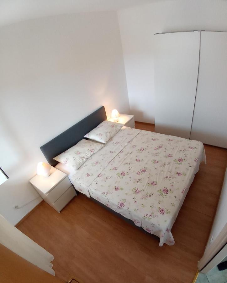 Apartments Villa Brudi Vinišće Exteriér fotografie