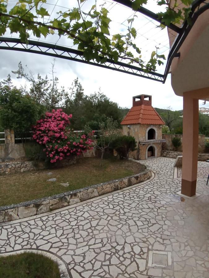 Apartments Villa Brudi Vinišće Exteriér fotografie