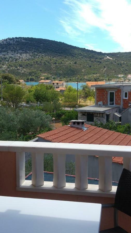 Apartments Villa Brudi Vinišće Exteriér fotografie
